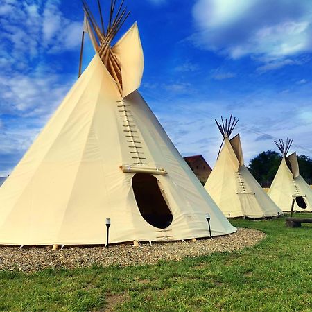 Teepee Camp Lounky Hotel Chodouny Exterior photo